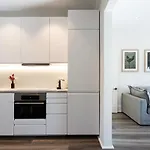 Renovated Terrace-Style Apartment In Woollahra